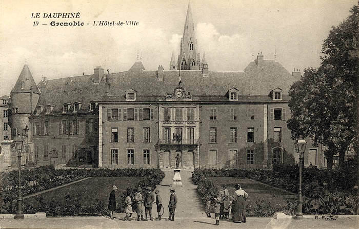 Hôtel de 
Ville