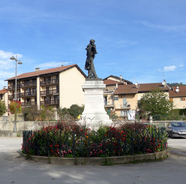 Berlioz statue