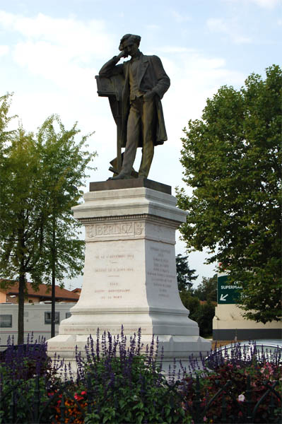 Berlioz statue