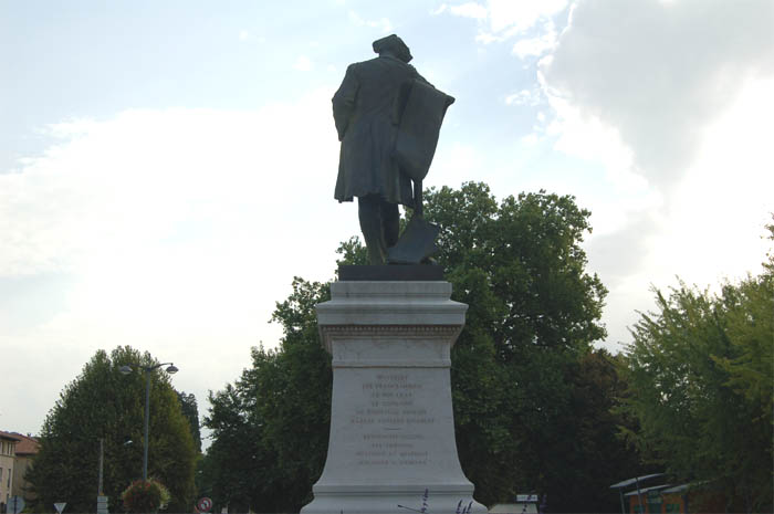 Berlioz statue