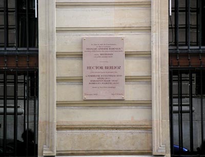 Commemorative plaque